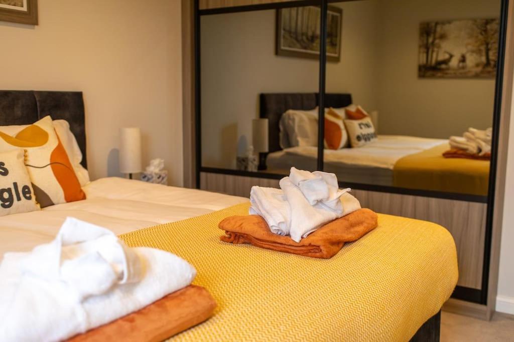 Holiday home Beautiful & Luxurious - Free Parking, Wi-fi *